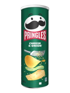 Pringles chips with cheese and onion flavor