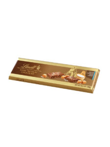 Lindt Gold milk chocolate tablet with sea salt and caramel pieces